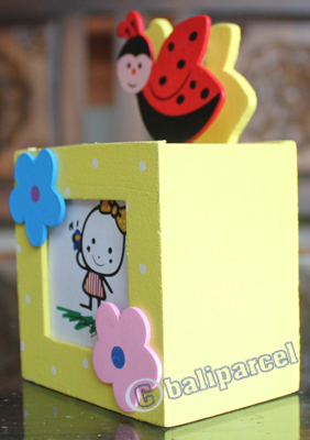 Wooden Pencil Holder, Hand Carved From Albesia Wood ( Can Put Your Photo On Front )