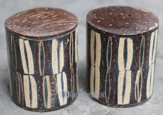 Salt And Pepper Shaker, Handmade From Resin Inlaid With Coconut Shell