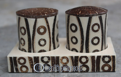 Salt And Pepper Shaker, Handmade From Resin Inlaid With Coconut Shell