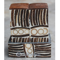 Salt And Pepper Shaker, Handmade From Resin Inlaid With Coconut And Bamboo