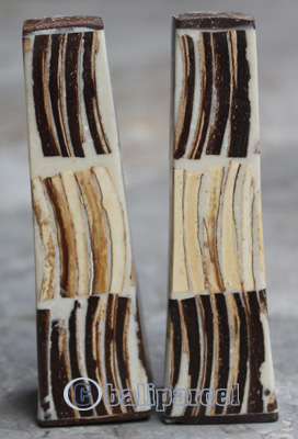 Salt And Pepper Shaker, Handmade From Resin Inlaid With Coconut Shell