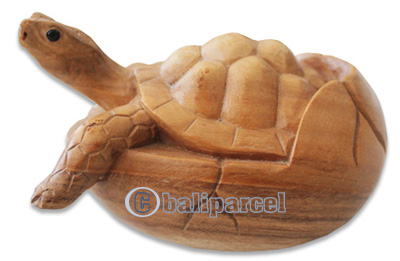 Wooden Turtles Carving, Hand Carved From Suar Wood