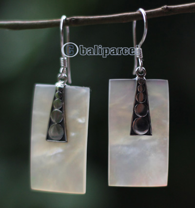 Earring Silver With Shell