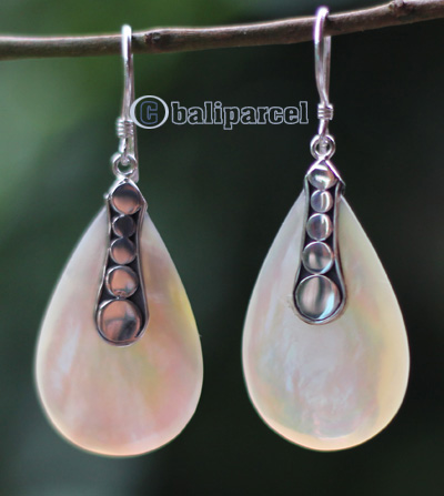 Earring Silver With Shell