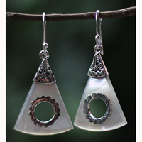 Earring Silver With Shell