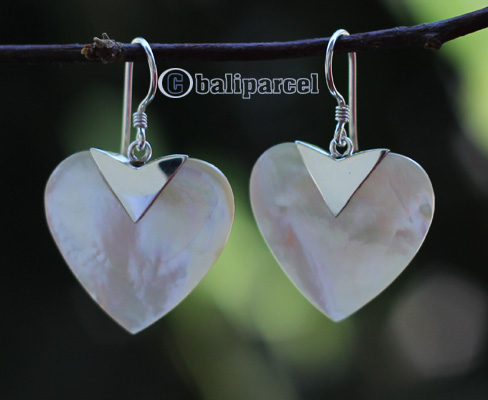 Earring Silver With Shell