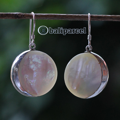 Earring Silver With Shell