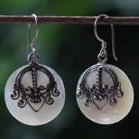 Earring Silver With Shell