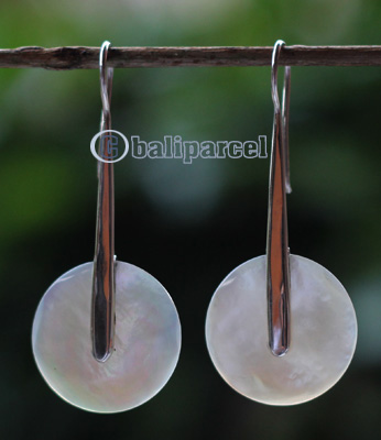 Earring Silver With Shell