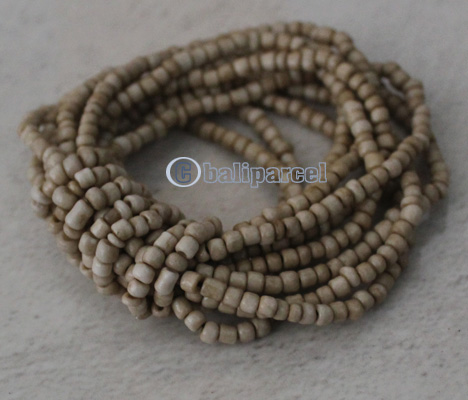 Bracelet With Glassbead