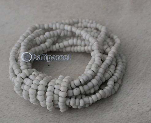 Bracelet With Glassbead