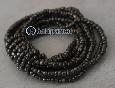 Bracelet With Glassbead