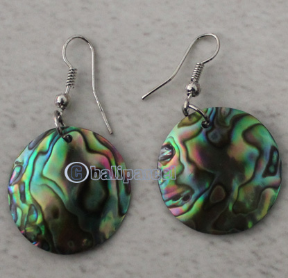 Earring With Shell