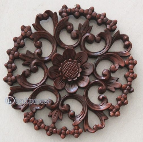 Wooden Wallhanging, Semangi, Made From Suar Wood Brown Polished