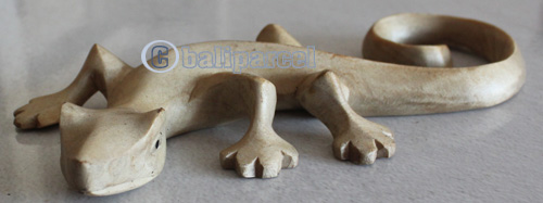 Wooden Gecko, Han Carved From Suar Wood 