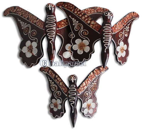 Wooden Wallhanging Butterfly With Painted, Set Of 3 From Albesia Wood