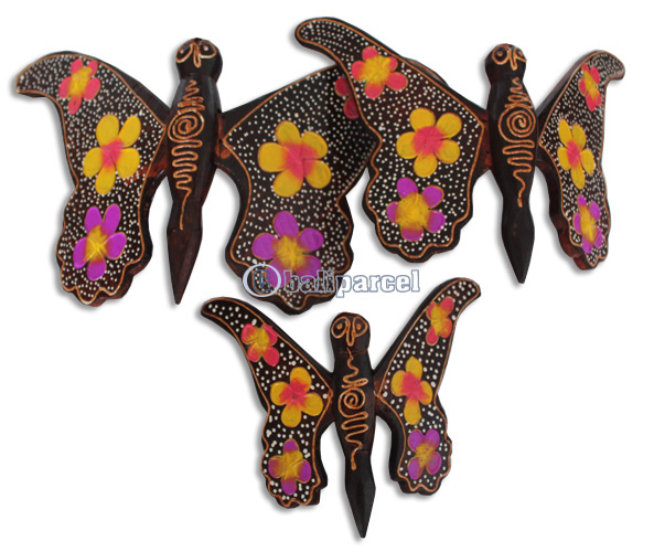 Wooden Wallhanging Butterfly With Painted, Set Of 3 From Albesia Wood