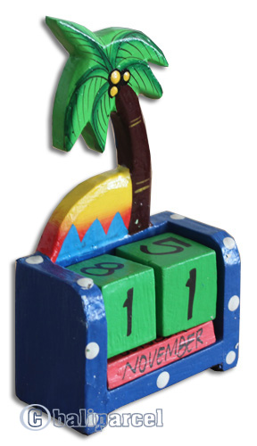 Wooden Calendar With Coconut Palm, Hadmade From Albesia Wood