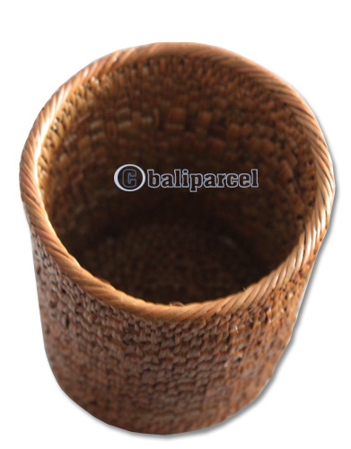 Place Bottle From Rattan