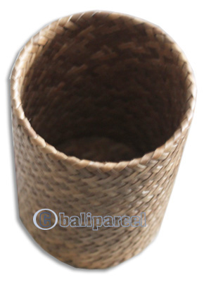 Place Bottle From Rattan