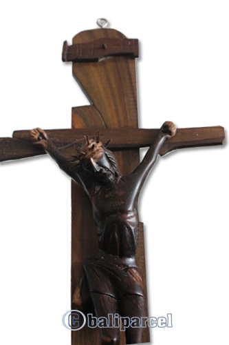 Wooden Yesus Wallhanging, Hand Carved From Sono Wood With Natural Polished