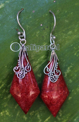 Earring From Silver With Coral