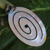 Pendant With Shell And Silver