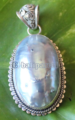 Pendant With Silver And Shell