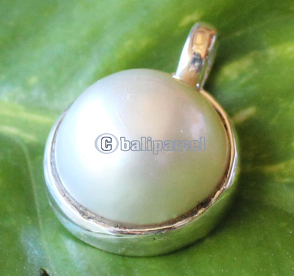 Pendant With Silver