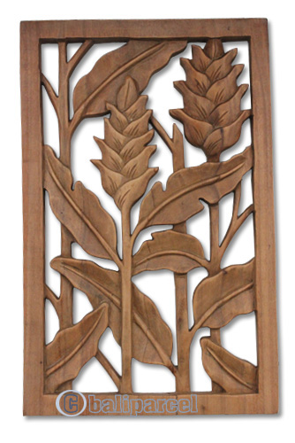 Wooden Banana Leaf Wallhanging, Hand Carved From Suar Wood With Natural Polished