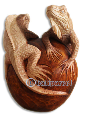 Handcarved Wooden Lizart Dragon,made From Suar Wood