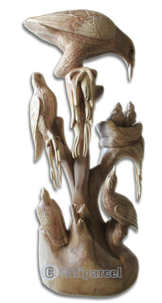Handcarved Wooden Eagle With 5 Baby, Made From Suar  Wood