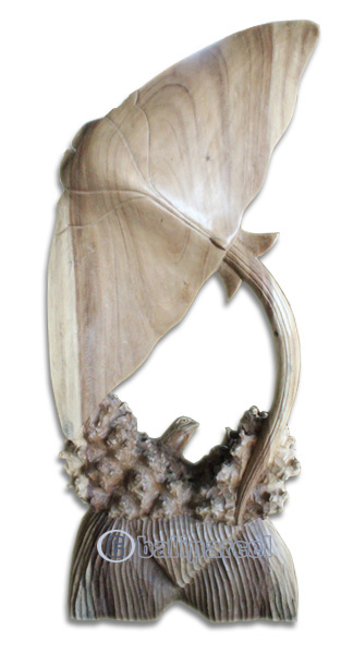 Wooden Manta Ray With Turtle, Handcarved From Suar Wood