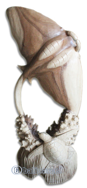 Wooden Manta Ray With Turtle, Handcarved From Suar Wood