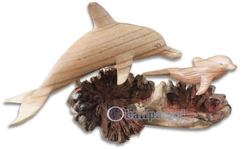 Wooden 2 Dolphin With Parasite Wood Hand Made From Hibiscus Wood