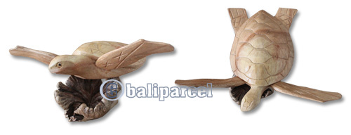 Wooden Turtle With Parasite Wood Hand Made From Hibiscus Wood