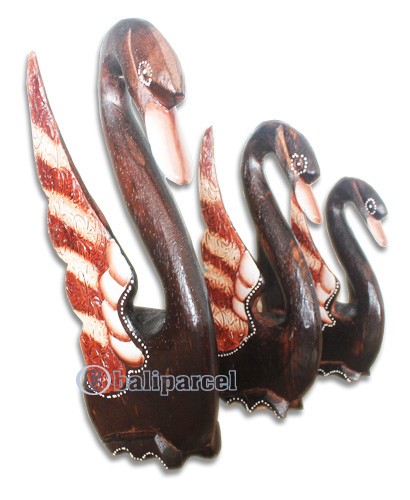 Wooden Goose Set Of 3, Hand Carved From Albesia Wood