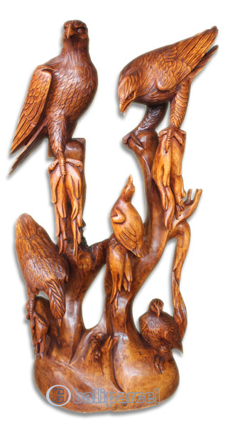 Wooden 2 Eagles With 3 Babies, Hand Carved From Suar Wood