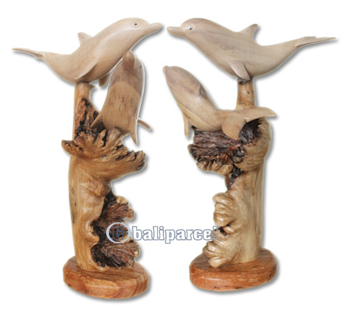 Wooden 2 Dolphins With Parasite, Hand Carved From Waru Wood