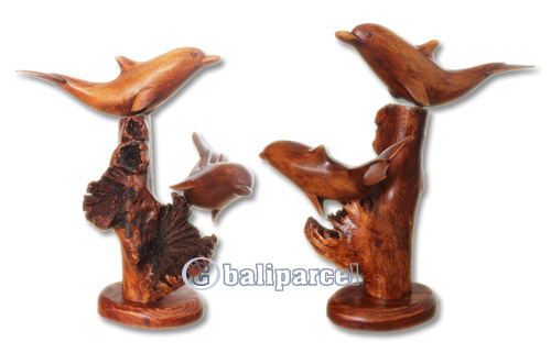 Wooden 2 Dolphins With Parasite, Hand Carved From Waru Wood