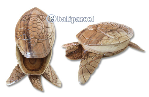 Wooden Turtles Carving, Hand Carved From Suar Wood
