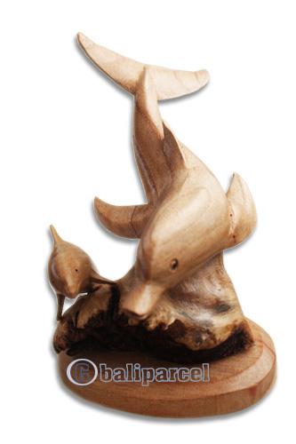 Wooden 2 Dolphins With Parasite Wood