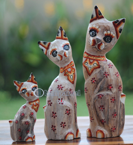 Wooden Cat Set Of 3 With Painted, Handmade From Albesia Wood