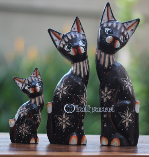 Wooden Cat Set Of 3 With Painted, Handmade From Albesia Wood