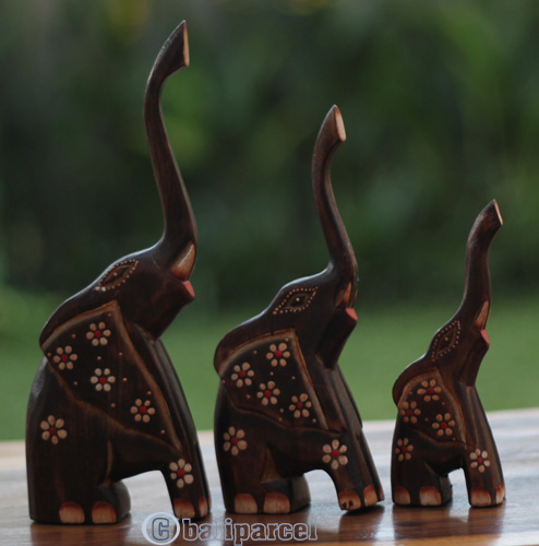 Wooden Elephant Set Of 3, Handcarved From Albesia Wood