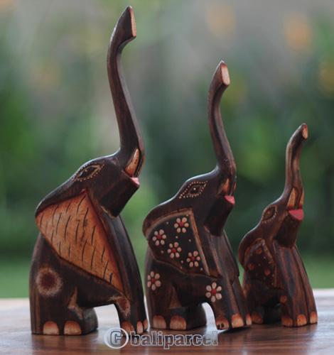 Wooden Elephant Set Of 3, Handcarved From Albesia Wood