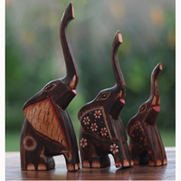 Wooden Elephant Set Of 3, Handcarved From Albesia Wood