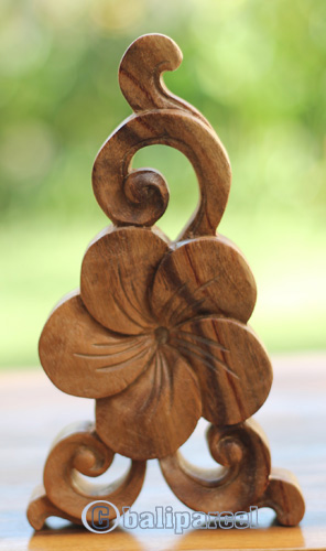 Wooden Wallhanging Cambodia Flower, Handmade From Suar Wood With Natural Polished