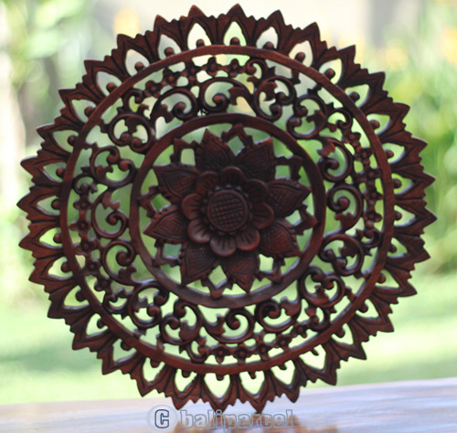 Wooden Wallhanging Sun Flower, Handmade From Suar Wood With Brown Polished
