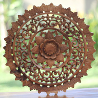 Wooden Wallhanging Sun Flower, Handmade From Suar Wood With Natural Polished
